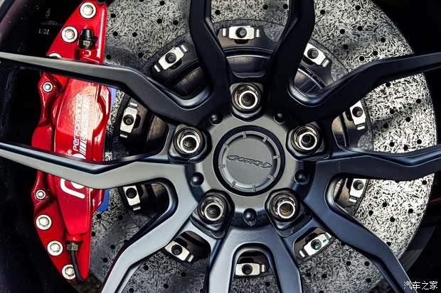 日產(chǎn)(進(jìn)口) 日產(chǎn)GT-R 2013款 3.8T Premium Edition