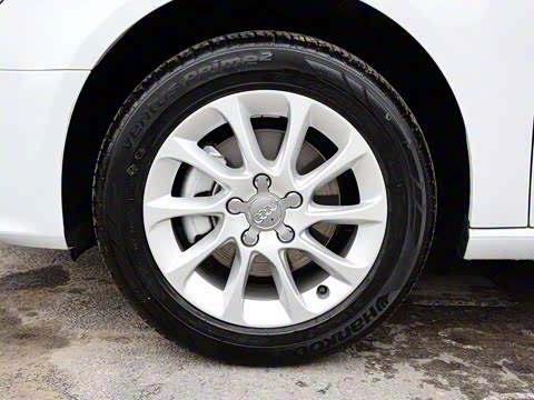 2015款 Sportback 35 TFSI 百万纪念智领型 2015款 Sportback 35 TFSI 百万纪念智领型