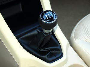 V52012 1.5L ֶ׼