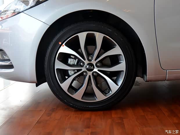 起亚东风悦达起亚起亚K32013款 1.6L 自动Premium