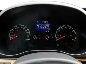 ��2012�� ��Ӣ�� �Ŀ� 1.6L CVT������DVVT