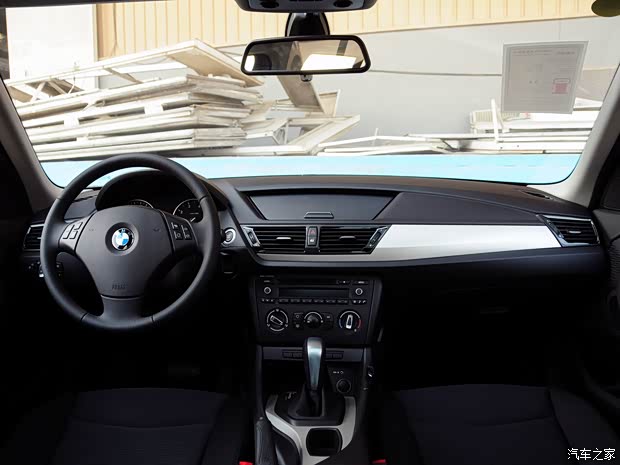 宝马华晨宝马宝马X12013款 sDrive18i 时尚型 宝马华晨宝马宝马X12013款 sDrive18i 时尚型