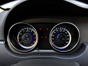 ����C30 2013�� 1.5L �ֶ�������