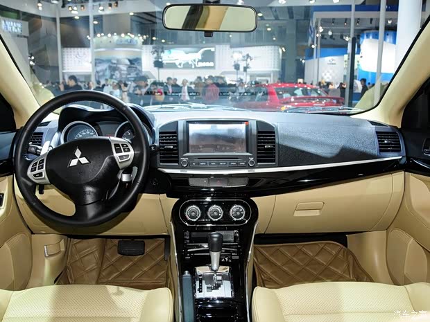 三菱东南汽车风迪思2013款 基本型