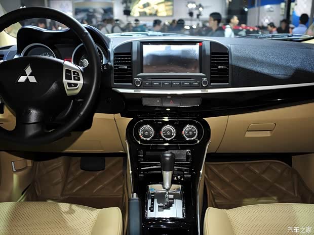 三菱东南汽车风迪思2013款 基本型