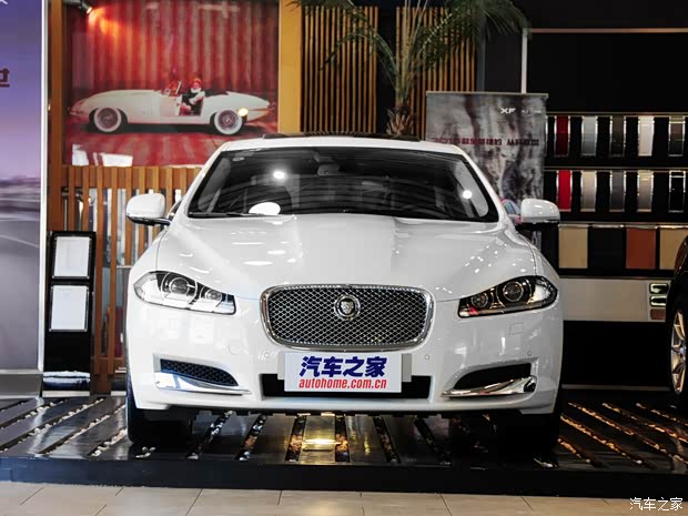 捷豹捷豹捷豹XF2013款 XF 2.0T 風(fēng)華版 捷豹捷豹捷豹XF2013款 XF 2.0T 風(fēng)華版