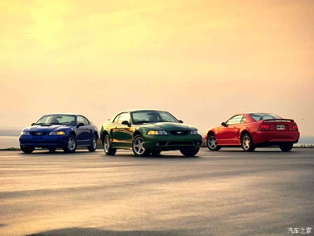 福特(進口) Mustang 以往經(jīng)典款