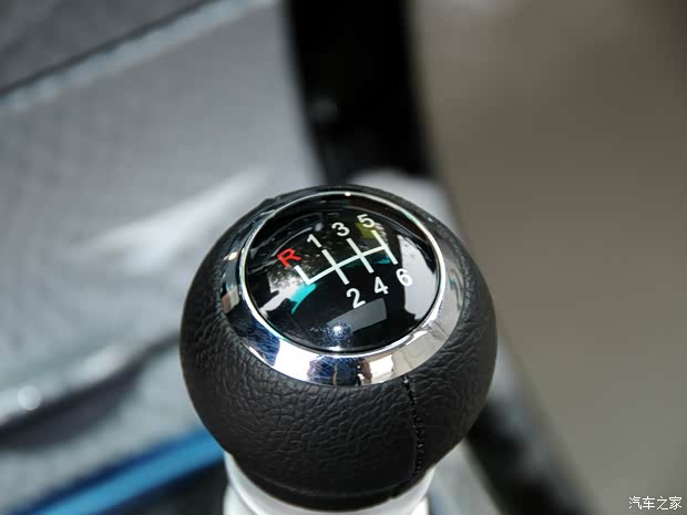 比亚迪比亚迪速锐2012款 1.5TI 手动豪华型