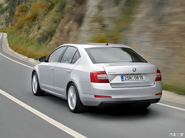 斯柯達(dá)斯柯達(dá)(進(jìn)口)明銳(海外)2013款 基本型