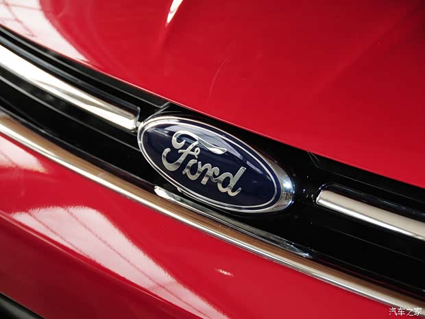 福特長(zhǎng)安福特翼虎2013款 2.0L GTDi 四驅(qū)尊貴型