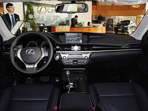 �׿���˹ES2013�� 250 ��Ӣ��