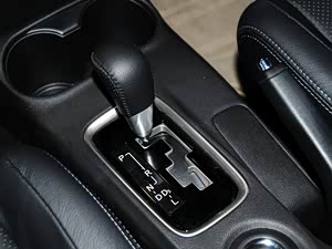 欧蓝德(进口)2013款 2.0L 四驱都市导航版 5座