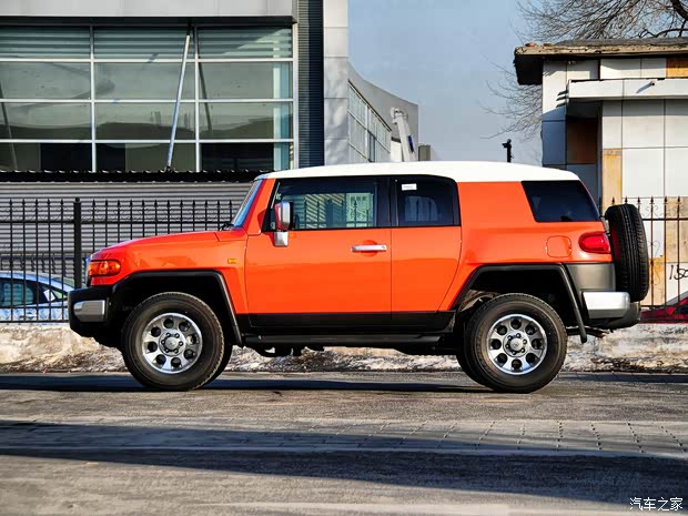 丰田(进口) FJ 酷路泽 2013款 4.0L