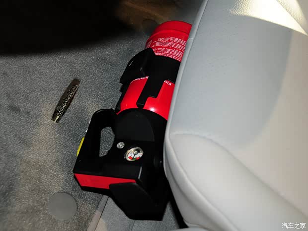 奔驰北京奔驰奔驰C级2013款 C180 CGI 经典型