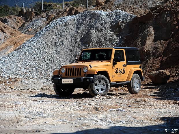 JeepJeep牧马人2014款 3.0L 四门版 Sahara JeepJeep牧马人2014款 3.0L 四门版 Sahara