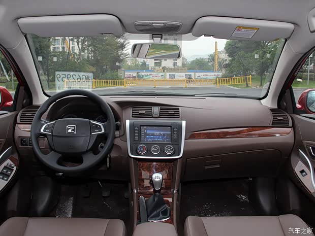 眾泰眾泰汽車眾泰Z3002014款 1.5L 手動(dòng)豪華型