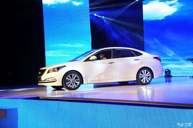 现代北京现代名图2013款 基本型 现代北京现代名图2013款 基本型