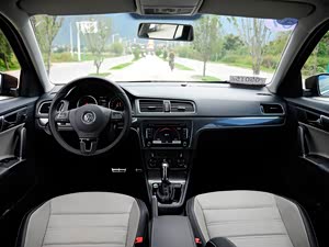 �ʾ�2014�� 1.4TSI DSG