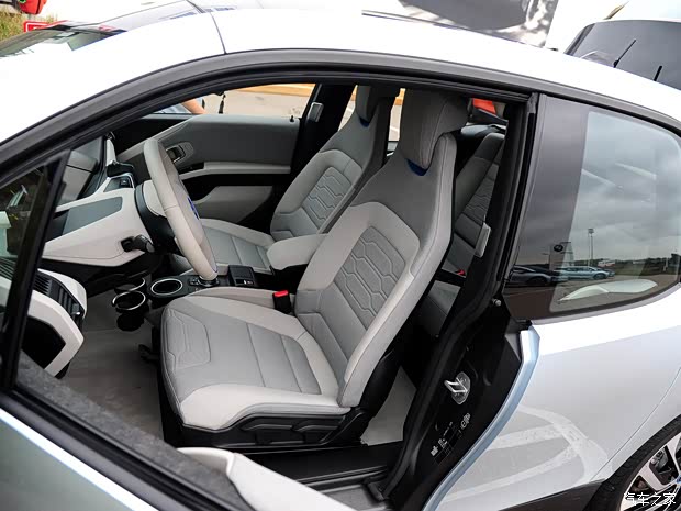 宝马宝马(进口)宝马i32013款 基本型