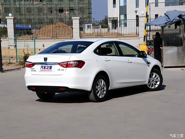 納智捷東風裕隆納智捷 5 Sedan2013款 1.8T 手動經(jīng)典型