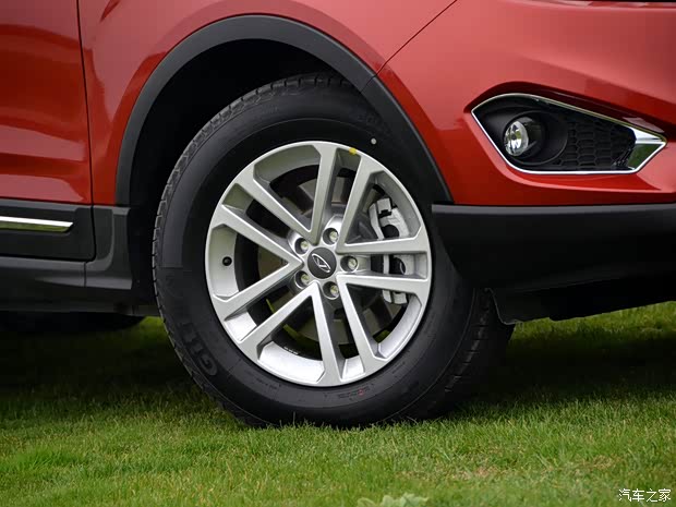 奇瑞奇瑞汽车瑞虎52014款 2.0L 手动家悦版