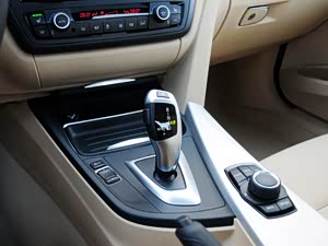 ����3ϵ2014�� 320i ʱ����