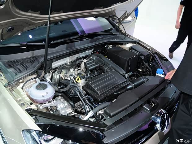 大眾一汽-大眾高爾夫2014款 1.4TSI 自動(dòng)基本型 大眾一汽-大眾高爾夫2014款 1.4TSI 自動(dòng)基本型