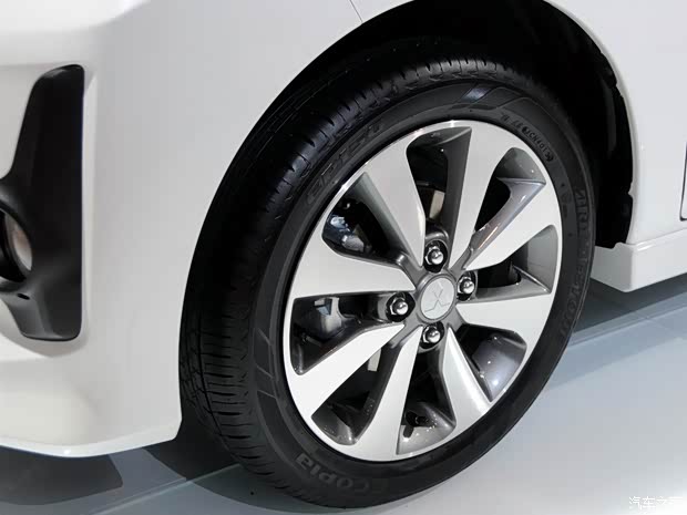 三菱三菱(進口)eK Space2013款基本型 三菱三菱(進口)eK Space2013款基本型