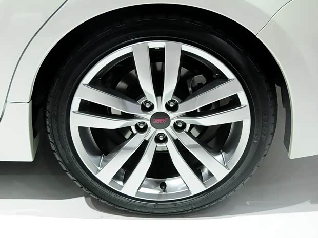 斯巴魯斯巴魯翼豹2014款 2.5T WRX STI三廂