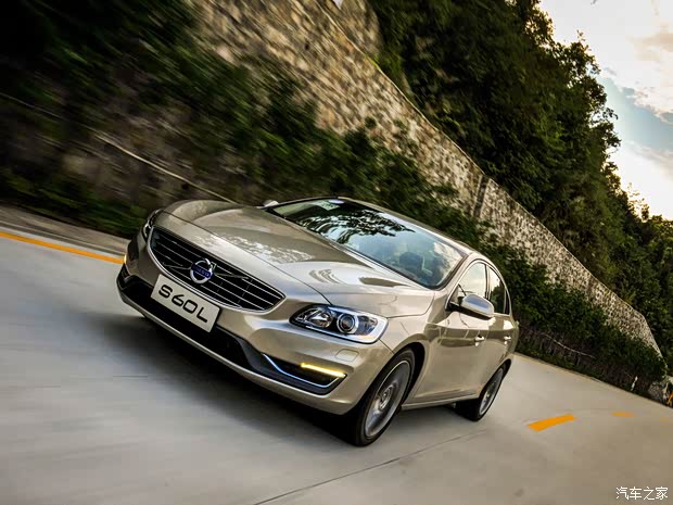 沃尔沃沃尔沃亚太沃尔沃S60L2013款 基本型