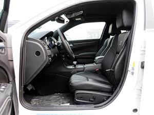 ����˹��300C(����) 2013�� 3.6L S���а�