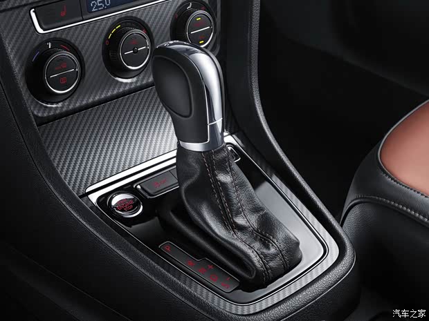 大众上海大众朗行2014款 1.6L 自动运动版 大众上海大众朗行2014款 1.6L 自动运动版