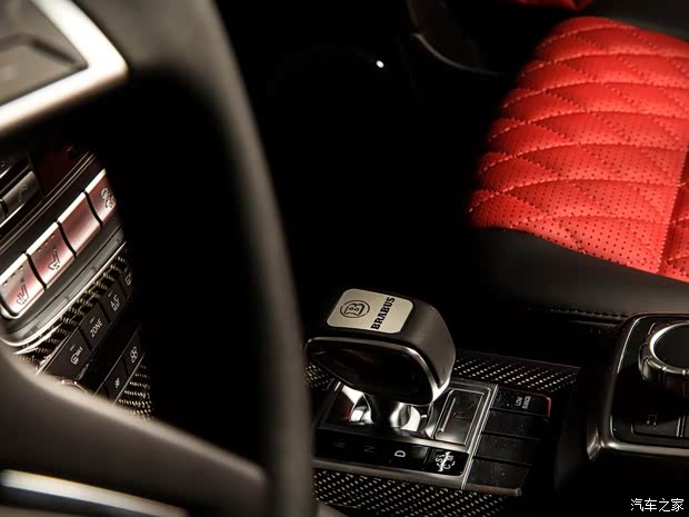 巴博斯巴博斯巴博斯 G級(jí)2013款 B63S-700 Widestar Dubai Police