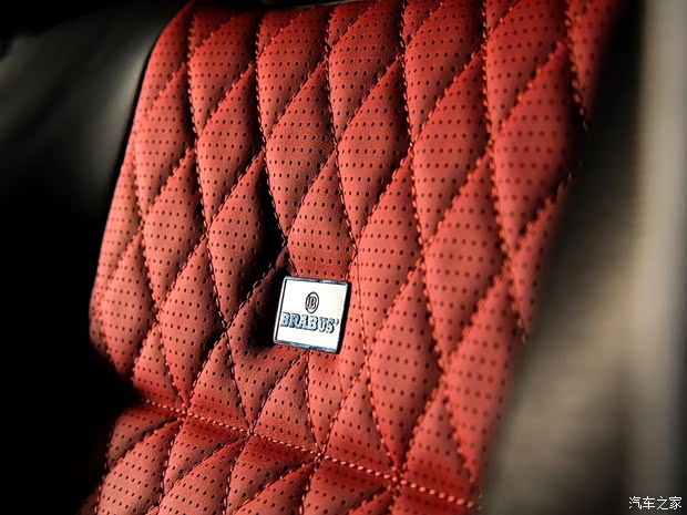 巴博斯巴博斯巴博斯 G級(jí)2013款 B63S-700 Widestar Dubai Police