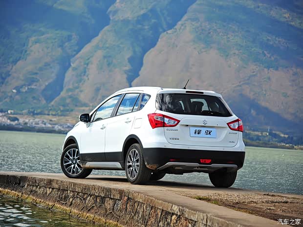 铃木长安铃木锋驭2014款 1.6L CVT尊贵型 铃木长安铃木锋驭2014款 1.6L CVT尊贵型