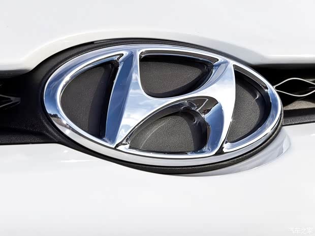 現(xiàn)代現(xiàn)代(進口)現(xiàn)代i102014款 基本型 現(xiàn)代現(xiàn)代(進口)現(xiàn)代i102014款 基本型