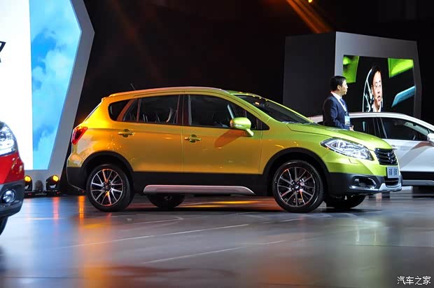 鈴木長安鈴木鋒馭2014款 1.6L CVT尊貴型 鈴木長安鈴木鋒馭2014款 1.6L CVT尊貴型