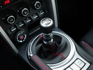 ˹��³BRZ 2013�� 2.0L �ֶ�������