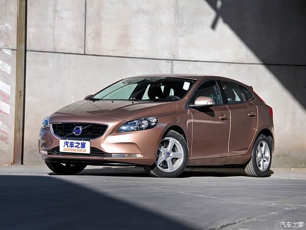 沃爾沃沃爾沃(進口)沃爾沃V402014款 2.0T 智尚版