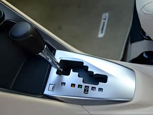 YARiS L ���� 2014�� 1.5GS �Զ��񶯰�