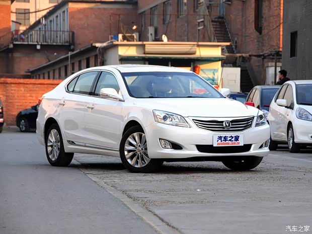 长安汽车 睿骋 2013款 2.0L 自动豪华型 京V 长安汽车 睿骋 2013款 2.0L 自动豪华型 京V