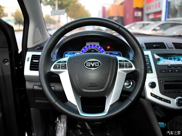 比亚迪 比亚迪S6 2013款 白金版 2.0L 手动豪华型