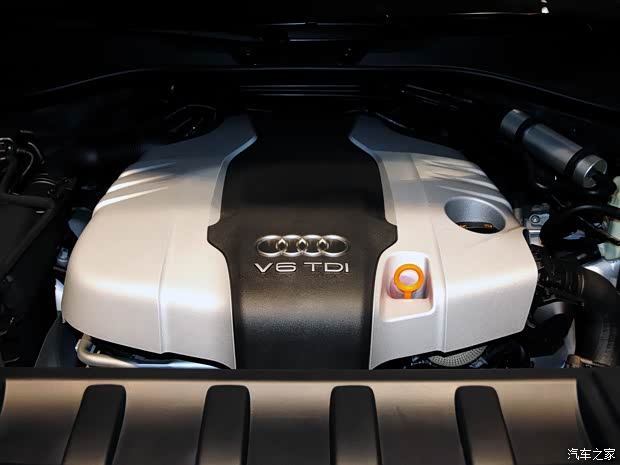 奥迪(进口) 奥迪Q7 2013款 35 TDI 专享型 奥迪(进口) 奥迪Q7 2013款 35 TDI 专享型