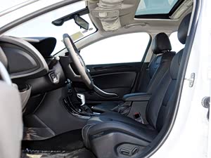 ѩ����C5 2013�� 2.3L �Զ���Ԧ��