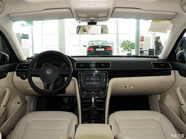 大众上海大众帕萨特2013款 1.4TSI DSG尊荣版