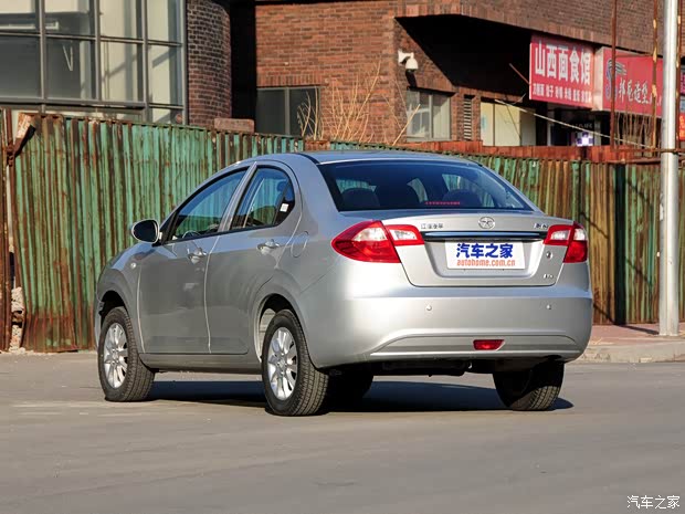 江淮江淮汽车和悦A132014款 1.3L 手动豪华型 江淮江淮汽车和悦A132014款 1.3L 手动豪华型