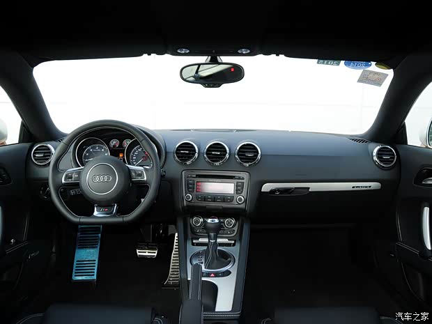 奥迪奥迪(进口)奥迪TTS2013款 TTS Coupe 2.0TFSI quattro