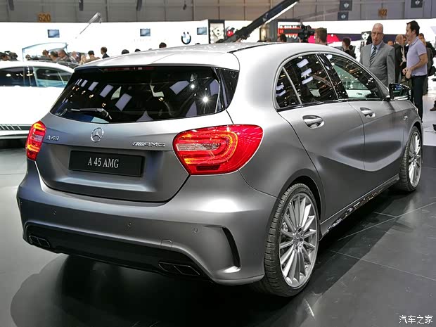 奔馳奔馳AMG奔馳A級(jí)AMG2014款 A45 AMG