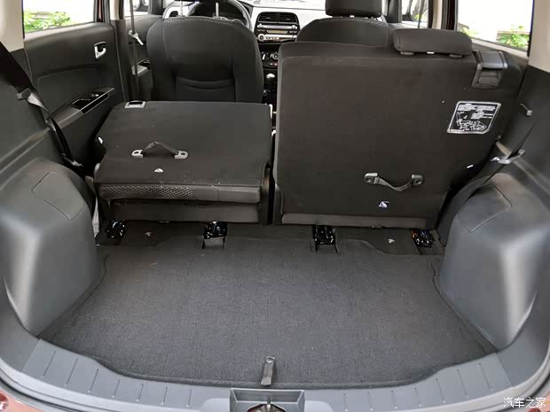 长安商用长安汽车欧力威2013款 1.2L 手动精英型 长安商用长安汽车欧力威2013款 1.2L 手动精英型