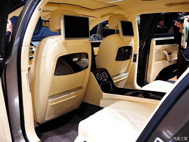 宾利宾利飞驰2014款 6.0 四座基本型 宾利宾利飞驰2014款 6.0 四座基本型